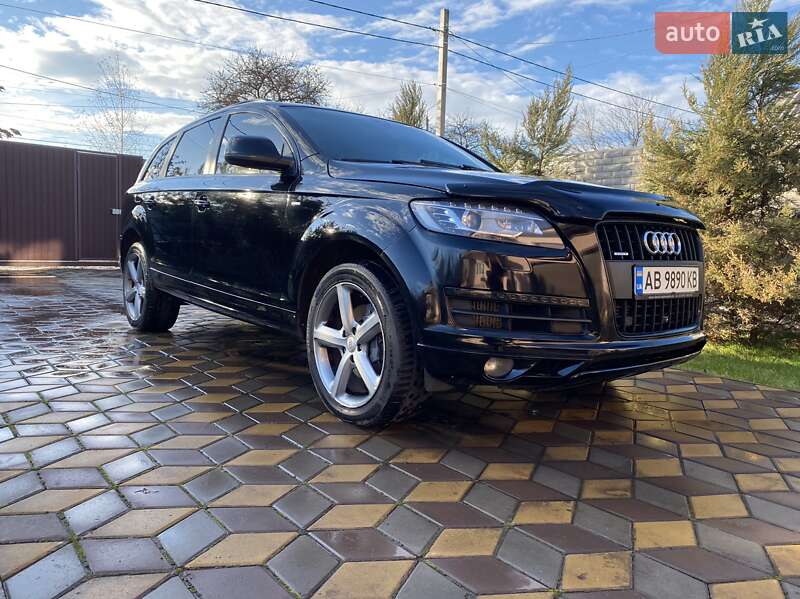 Внедорожник / Кроссовер Audi Q7 2014 в Кривом Роге