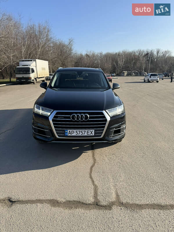 Внедорожник / Кроссовер Audi Q7 2019 в Запорожье