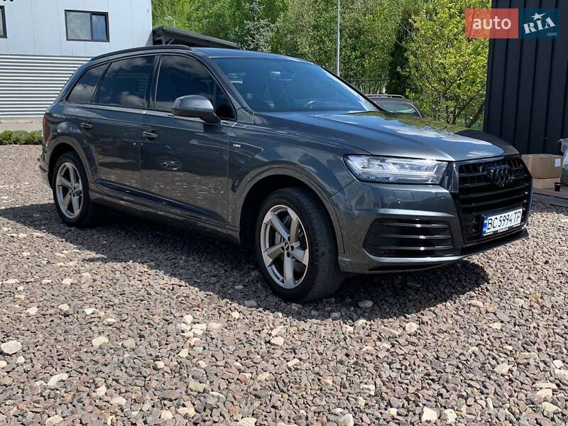 Внедорожник / Кроссовер Audi Q7 2017 в Львове