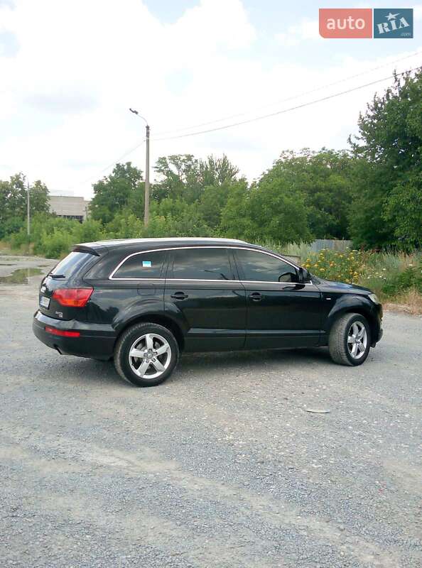 Позашляховик / Кросовер Audi Q7 2007 в Кам'янець-Подільському