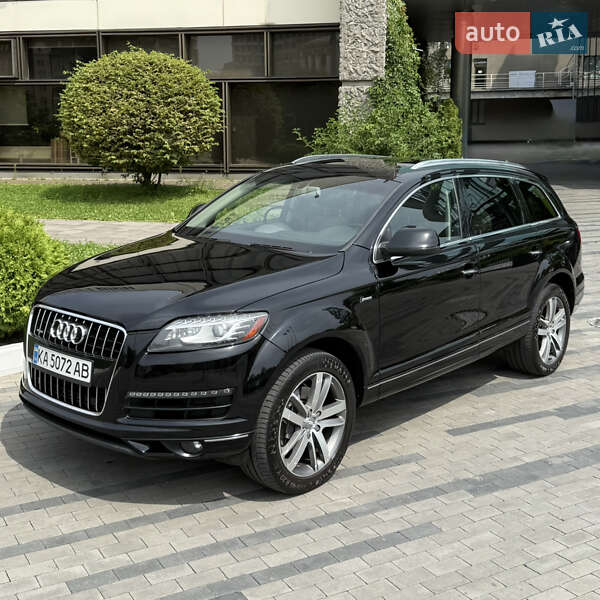 Позашляховик / Кросовер Audi Q7 2015 в Києві
