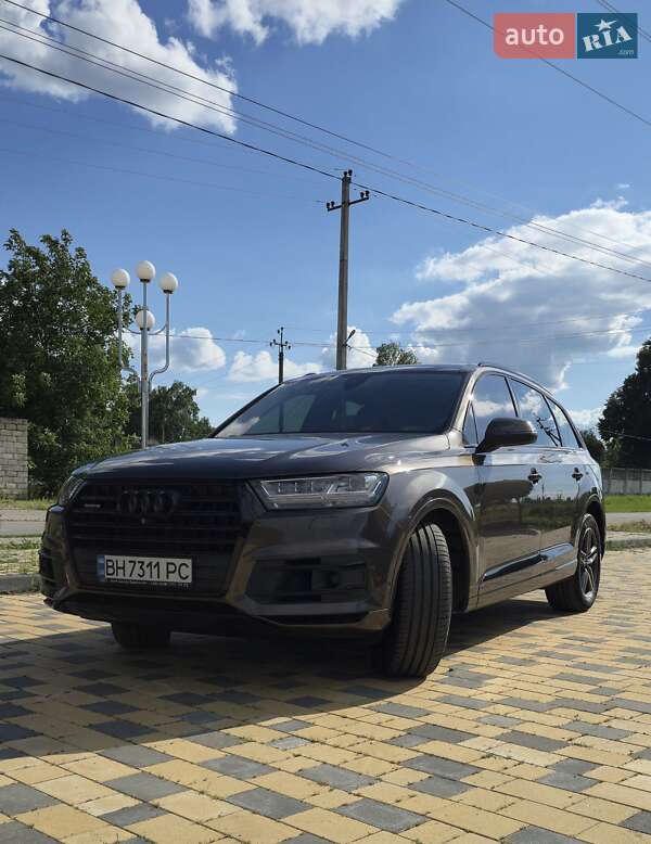 Внедорожник / Кроссовер Audi Q7 2016 в Виннице