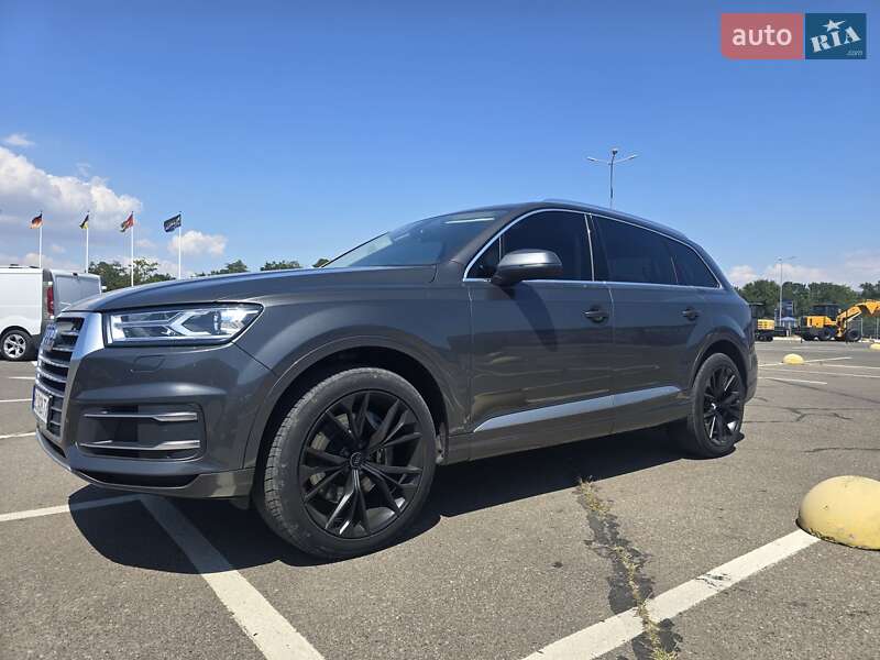 Внедорожник / Кроссовер Audi Q7 2018 в Одессе