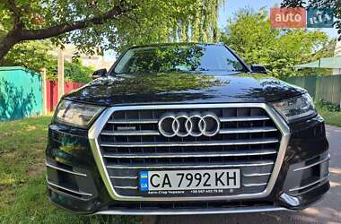 Позашляховик / Кросовер Audi Q7 2017 в Черкасах
