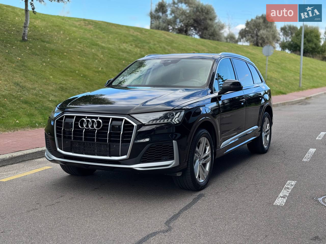 Audi Q7 2020 photo 3