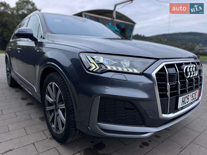 Внедорожник / Кроссовер Audi Q7 2021 в Тячеве