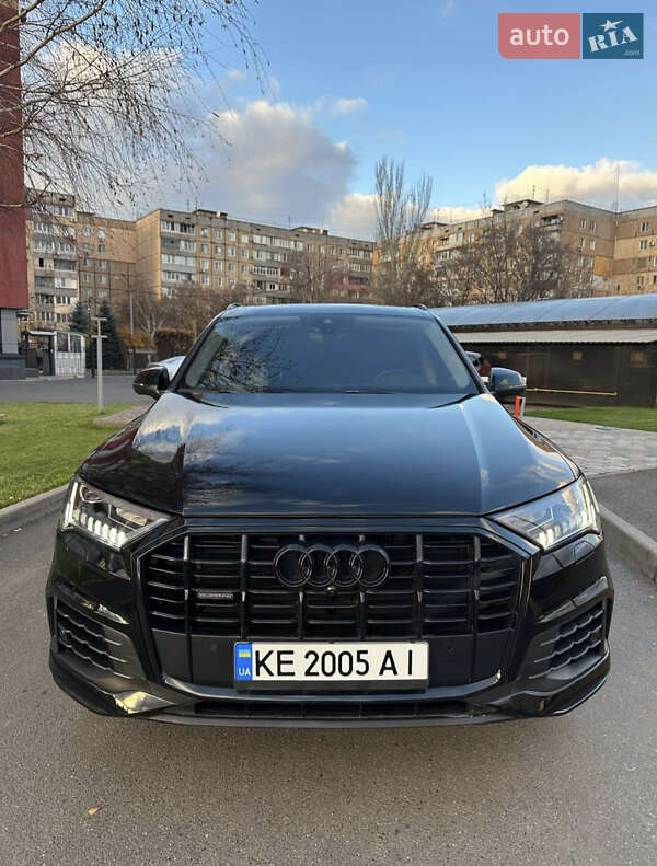 Позашляховик / Кросовер Audi Q7 2020 в Кривому Розі