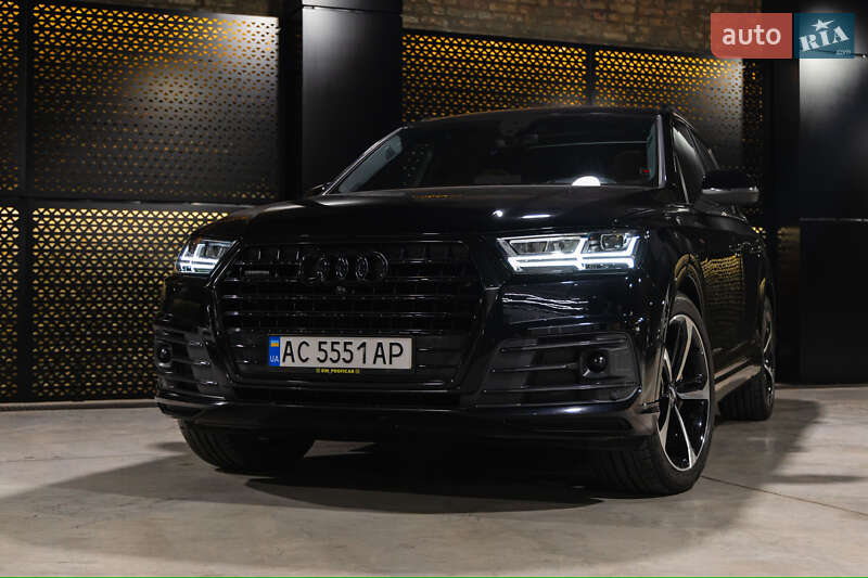 Внедорожник / Кроссовер Audi Q7 2016 в Луцке