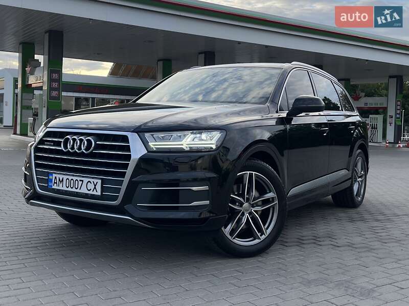 Внедорожник / Кроссовер Audi Q7 2016 в Житомире