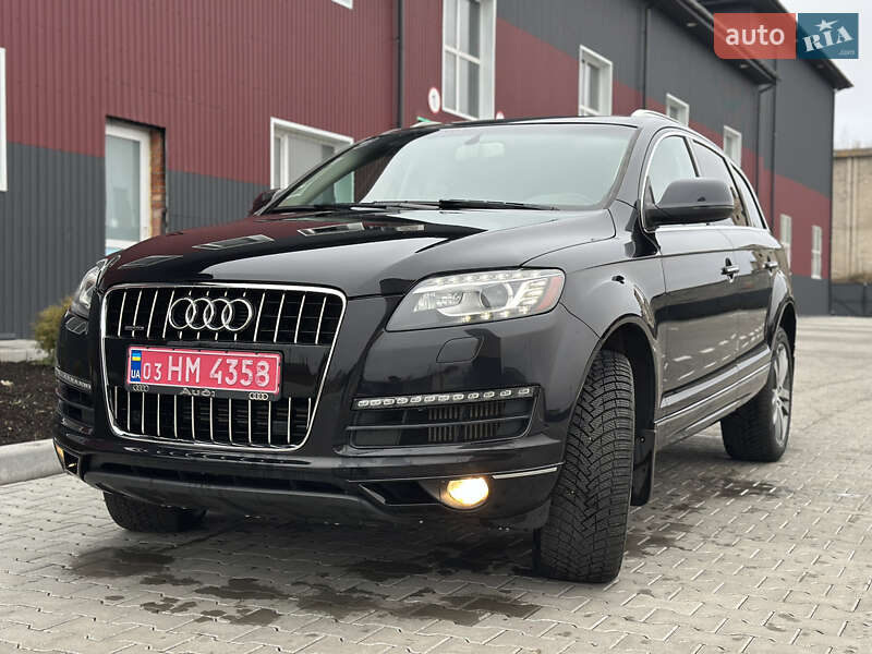 Позашляховик / Кросовер Audi Q7 2015 в Дубні