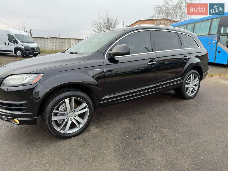 Позашляховик / Кросовер Audi Q7 2014 в Рівному