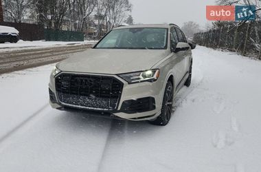 Внедорожник / Кроссовер Audi Q7 2020 в Киеве