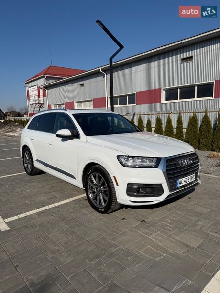 Внедорожник / Кроссовер Audi Q7 2016 в Луцке