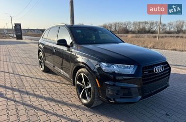 Позашляховик / Кросовер Audi Q7 2018 в Рівному