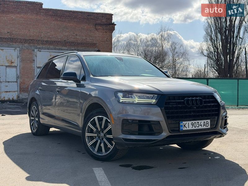 Внедорожник / Кроссовер Audi Q7 2016 в Лубнах