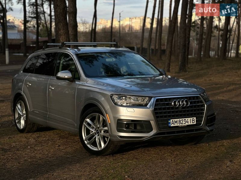 Внедорожник / Кроссовер Audi Q7 2015 в Киеве