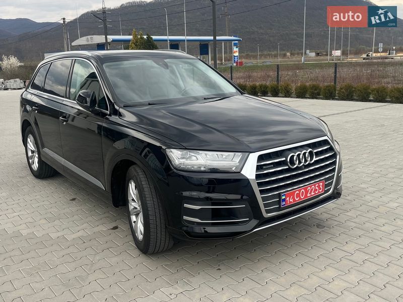 Внедорожник / Кроссовер Audi Q7 2019 в Хусте