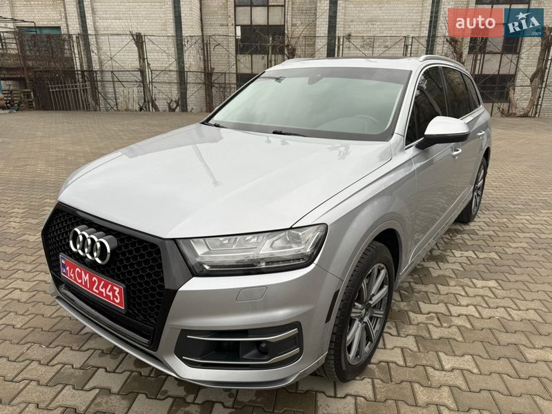 Позашляховик / Кросовер Audi Q7 2018 в Львові Позашляховик / Кросовер Audi Q7 2018 в Львові