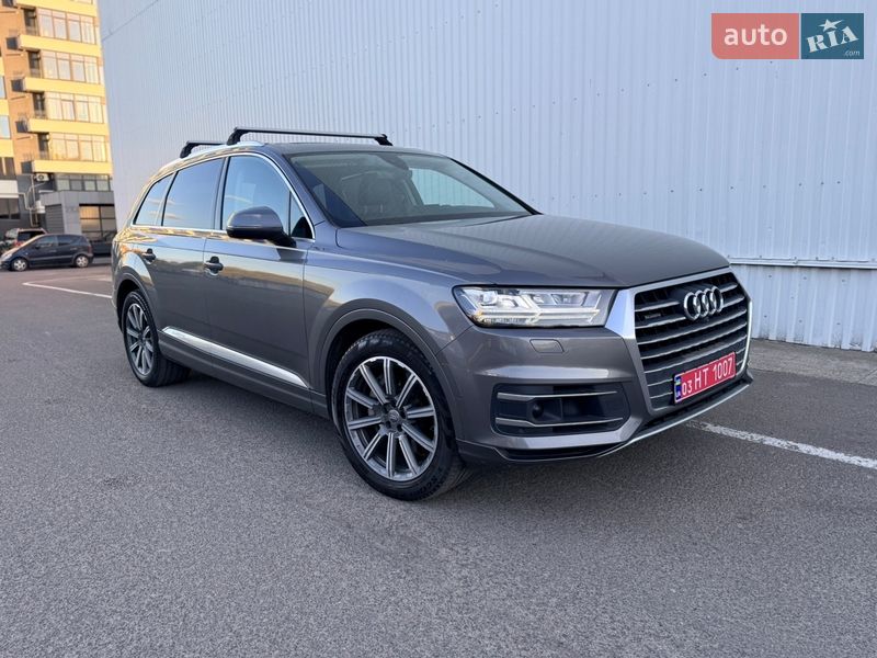 Позашляховик / Кросовер Audi Q7 2018 в Луцьку