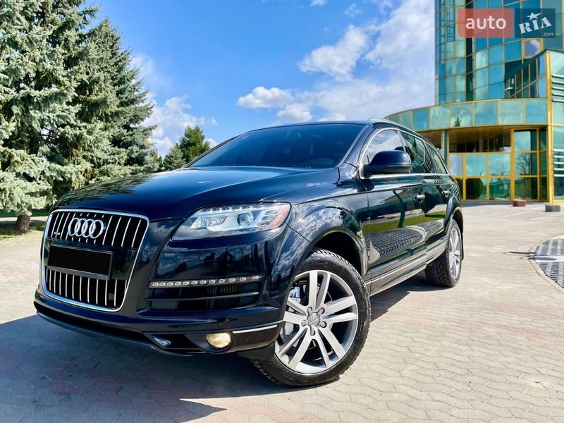 Внедорожник / Кроссовер Audi Q7 2013 в Черновцах