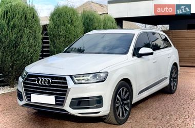 Внедорожник / Кроссовер Audi Q7 2016 в Обуховке