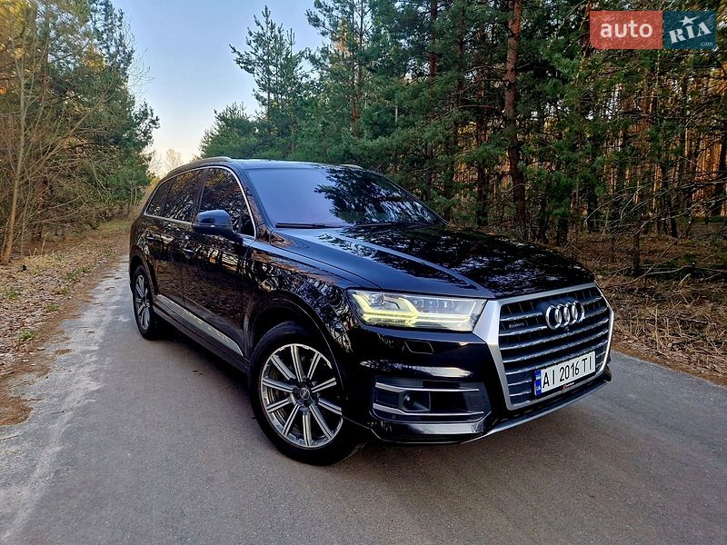 Внедорожник / Кроссовер Audi Q7 2016 в Киеве