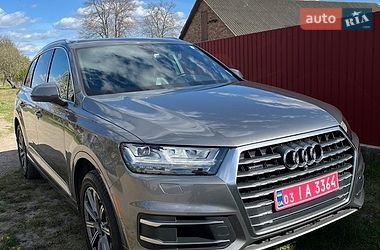 Позашляховик / Кросовер Audi Q7 2016 в Володимирці