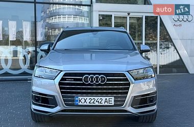 Позашляховик / Кросовер Audi Q7 2017 в Харкові
