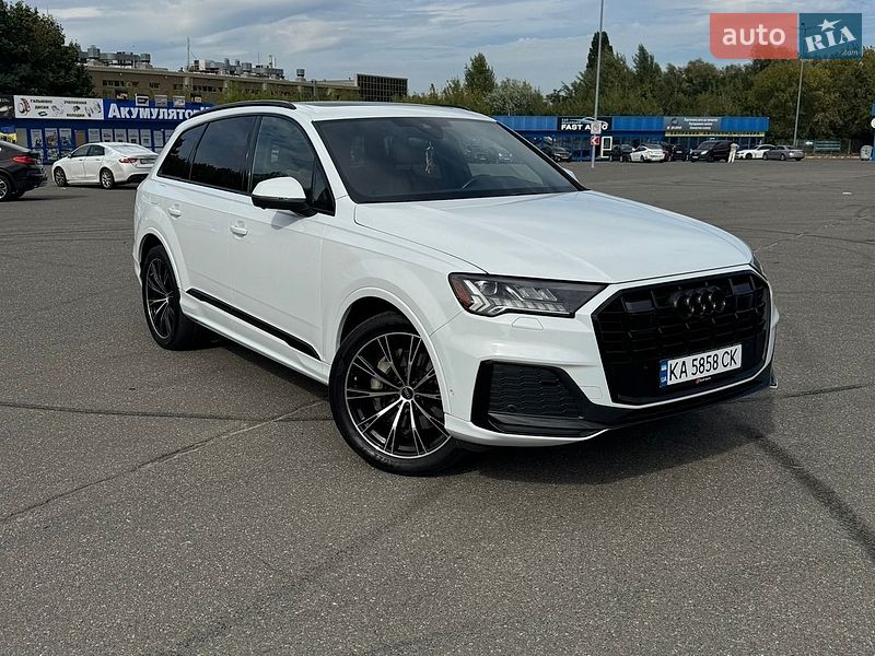 Внедорожник / Кроссовер Audi Q7 2021 в Киеве