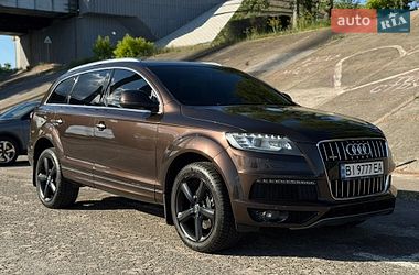 Внедорожник / Кроссовер Audi Q7 2013 в Киеве