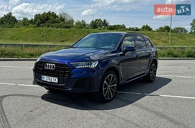 Позашляховик / Кросовер Audi Q7 2021 в Полтаві