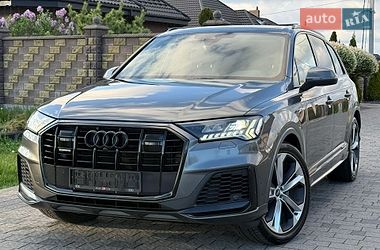 Внедорожник / Кроссовер Audi Q7 2020 в Ровно