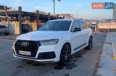 Внедорожник / Кроссовер Audi Q7 2017 в Одессе
