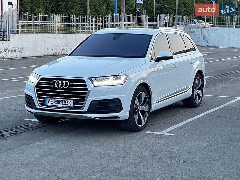 Внедорожник / Кроссовер Audi Q7 2016 в Кропивницком