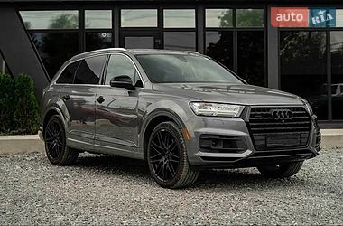 Позашляховик / Кросовер Audi Q7 2017 в Києві
