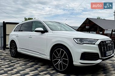 Внедорожник / Кроссовер Audi Q7 2020 в Благовещенском