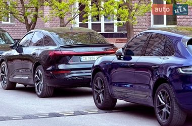 Внедорожник / Кроссовер Audi Q8 Sportback e-tron 2023 в Киеве