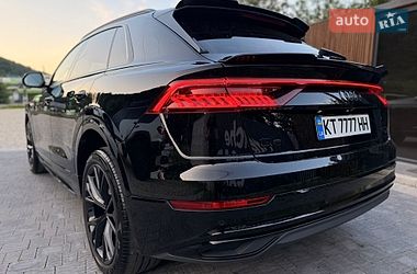 Позашляховик / Кросовер Audi Q8 2021 в Івано-Франківську