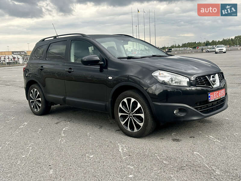 Внедорожник / Кроссовер Nissan Qashqai+2 2013 в Львове