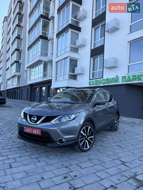 Внедорожник / Кроссовер Nissan Qashqai 2015 в Трускавце