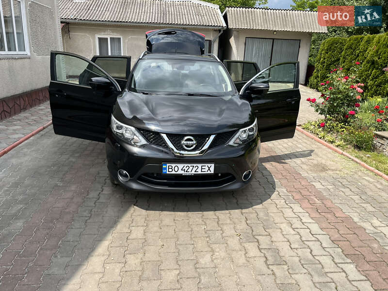 Внедорожник / Кроссовер Nissan Qashqai 2015 в Борщеве