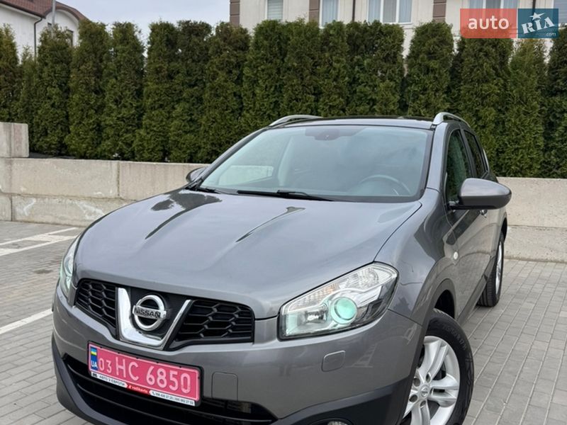 Позашляховик / Кросовер Nissan Qashqai 2010 в Рівному