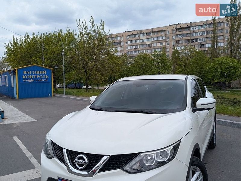 Внедорожник / Кроссовер Nissan Qashqai 2014 в Киеве