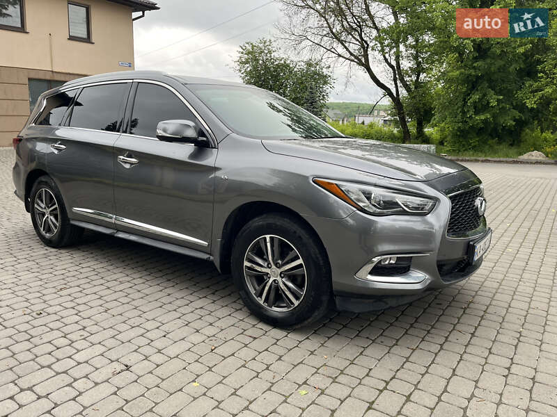 Позашляховик / Кросовер Infiniti QX60 2017 в Хмельницькому