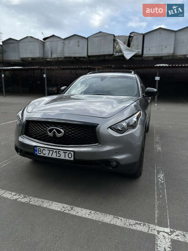 Внедорожник / Кроссовер Infiniti QX70 2017 в Киеве