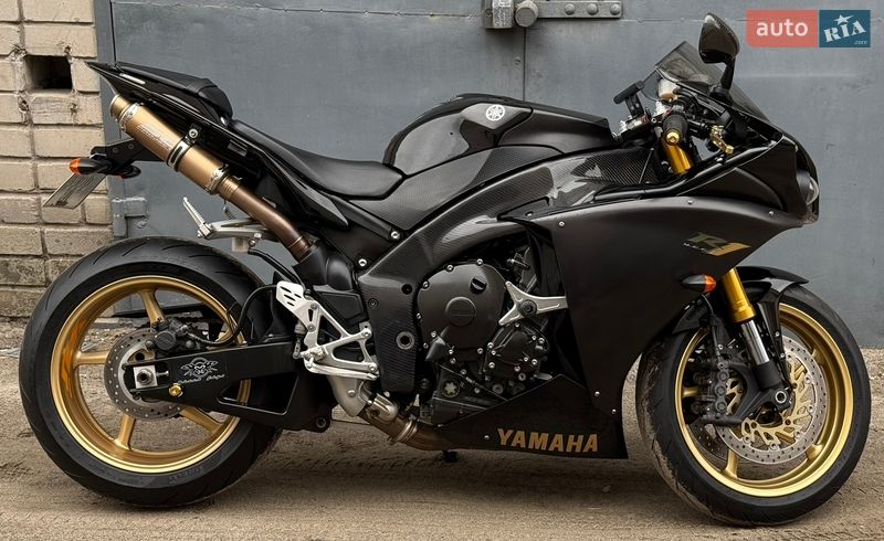 Спортбайк Yamaha R1 2011 в Дніпрі