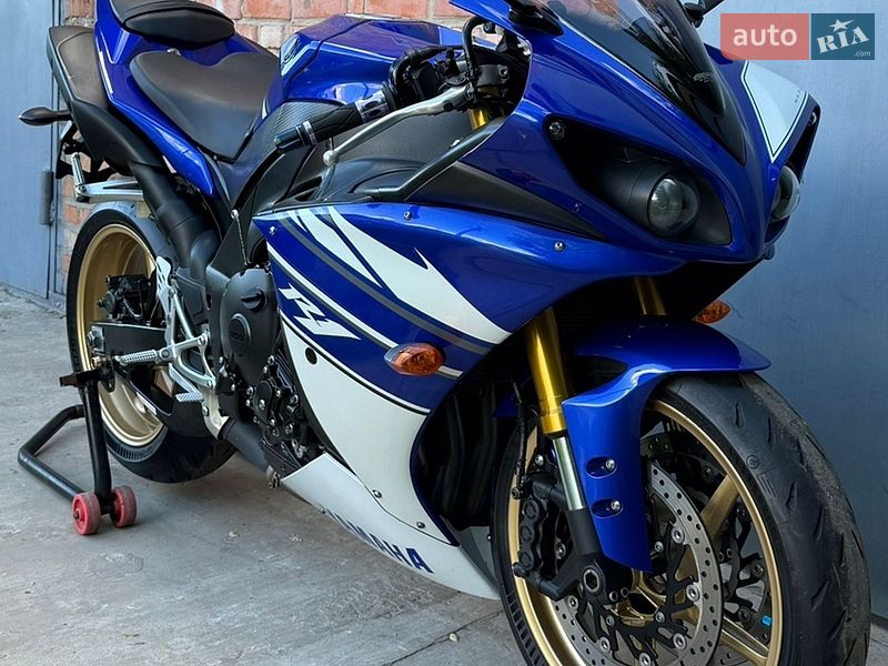 Спортбайк Yamaha R1 2012 в Нежине