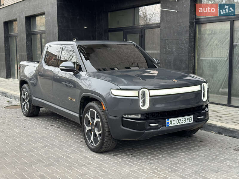 Внедорожник / Кроссовер Rivian R1T 2023 в Ужгороде