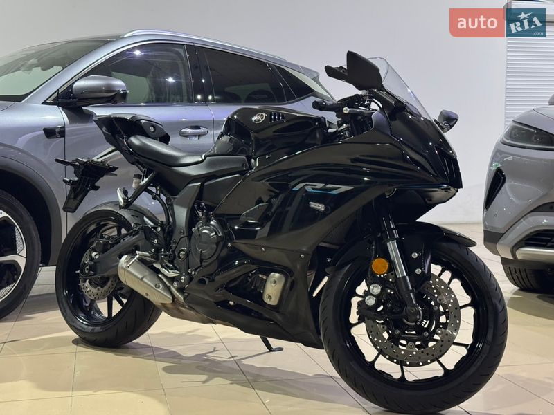 Спортбайк Yamaha R7 2023 в Киеве