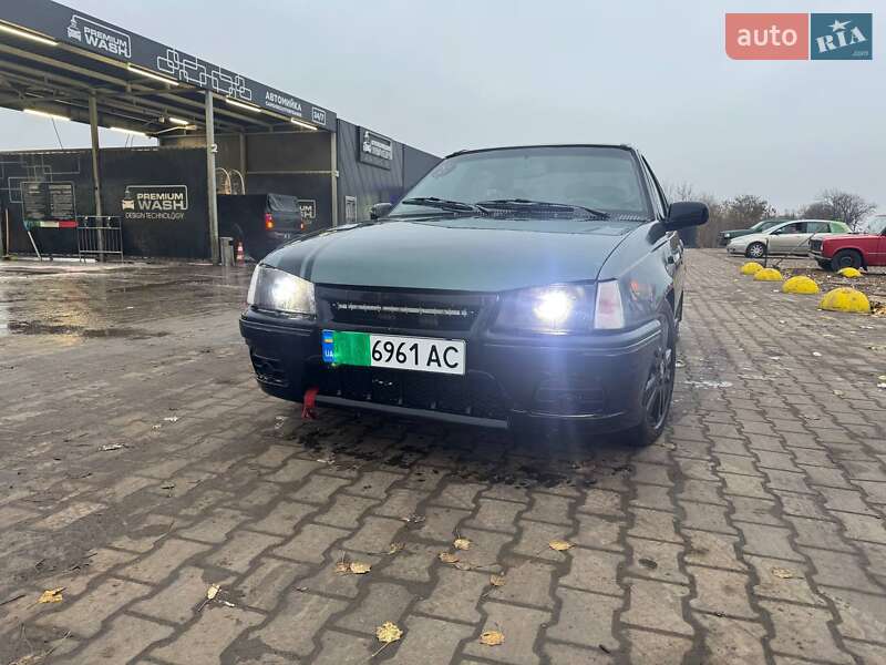 Седан Daewoo Racer 1995 в Васильківці Седан Daewoo Racer 1995 в Васильківці